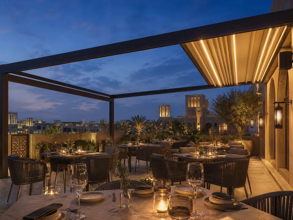 Dubai Luxury Pergola outdoor living guide